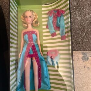 Francie Mod Reproduction Barbie Mint in box Blue and Pink Outfit Illustration